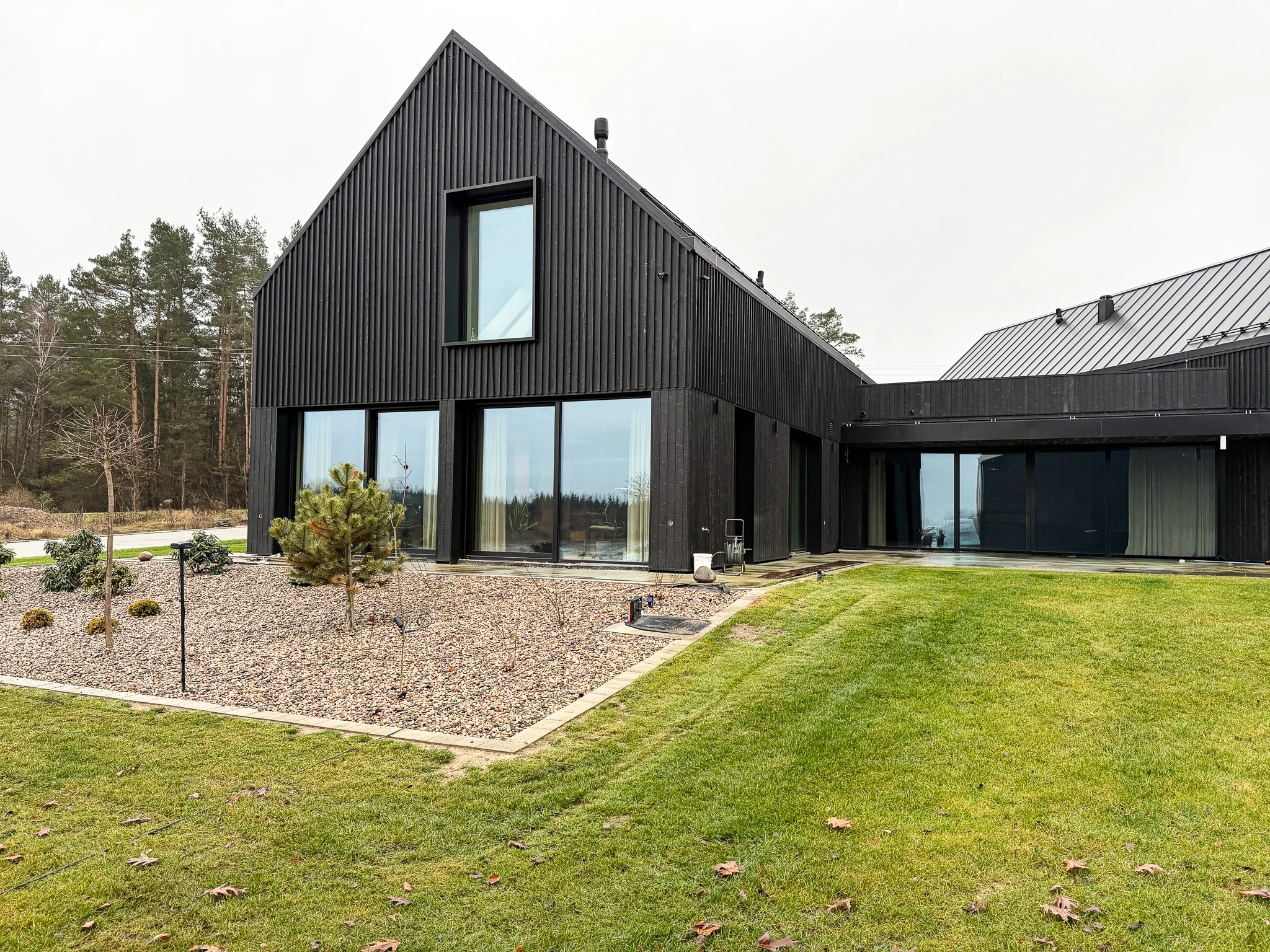 KIME Black charred spruce exterior cladding at Forest Edge Office in KIME Black Charred Spruce, Bialystok, Poland